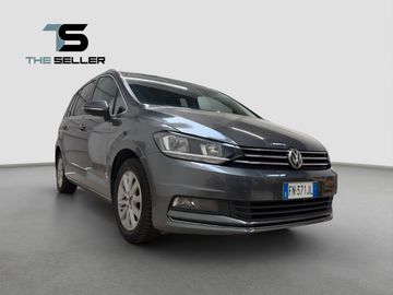Volkswagen Touran - 4
