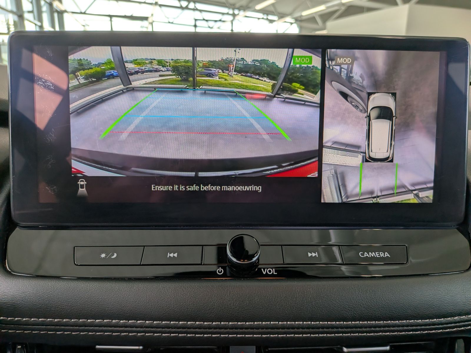 Fahrzeugabbildung Nissan X-Trail 1.5 e-Power N-Connecta ACC 360 Navi 12"