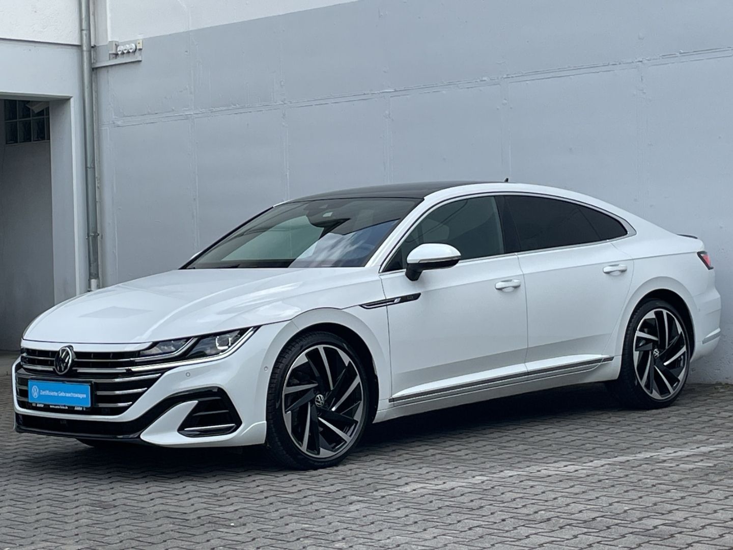 Arteon 2.0TSI DSG 4Motion R-Line Pano/AHK/Kamera