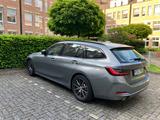 BMW 330d xDrive Touring Autom.-umfangr. Sonderausst. - BMW 330 in Bonn