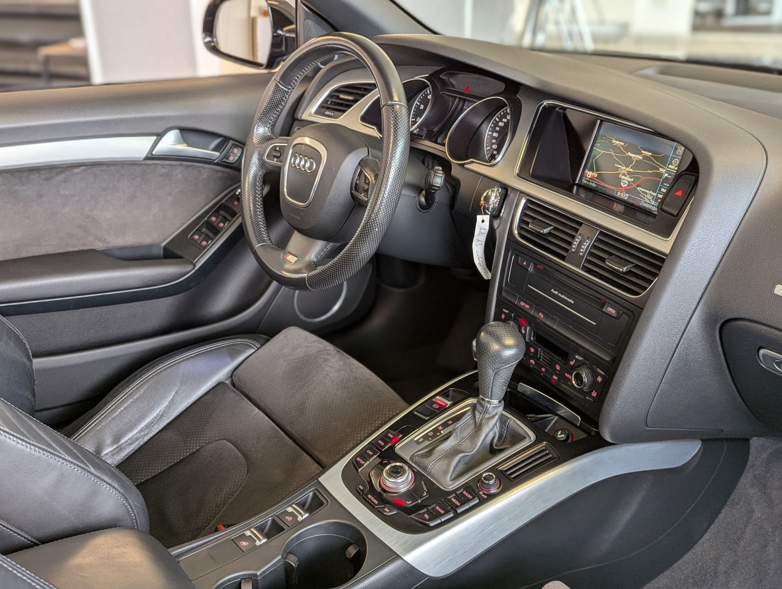 AUDI A5 2.0 S-Line Xenon Temp. Bang & Olufsen 19" - Image 15