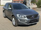 Volvo XC60 Momentum AWD / SitzH / Panorama - gebrauchte Volvo XC60 aus dem Jahr 2016