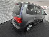 Volkswagen Touran Life EcoFuel*7Sitzer*Bi Xenon*AHK*SHZ* - mit CNG-Antrieb: Van, Schaltgetriebe