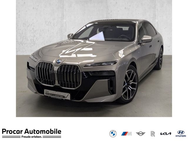 BMW i7 eDrive50 M Sport Fond Entertainment B&amp;W SkyLo