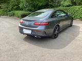 Mercedes-Benz E220d CA  Coupe - Mercedes-Benz 220: 220e