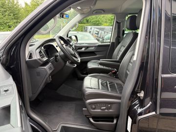 Fahrzeugabbildung Volkswagen T6.1 Multivan Highline 4MO Leder Standh. ACC 18