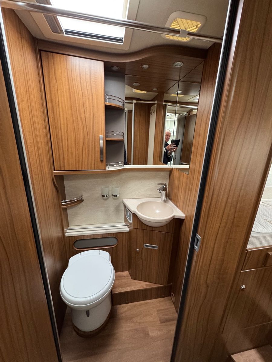 Fahrzeugabbildung HYMER / ERIBA / HYMERCAR Tramp  704 SL **1.Hand**nur 25000 km