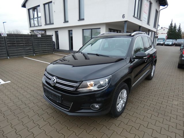 Volkswagen Tiguan 1,4 Navi Klimautomatik AHK Schwarz Met.