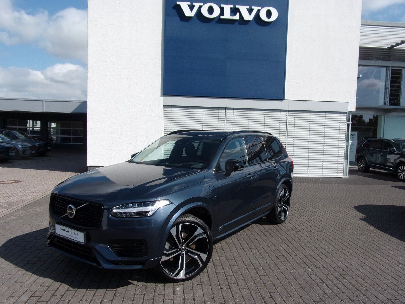 Volvo XC 90 T8 Ultra Dark Recharge Plug-In Hybrid AWD foto 1