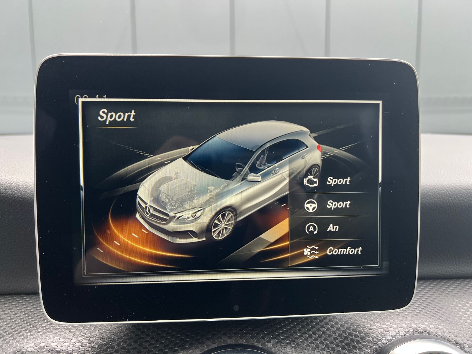 Fahrzeugabbildung Mercedes-Benz A Klasse 180 CDI Style *18"LM-Felge AMG, LED, PD
