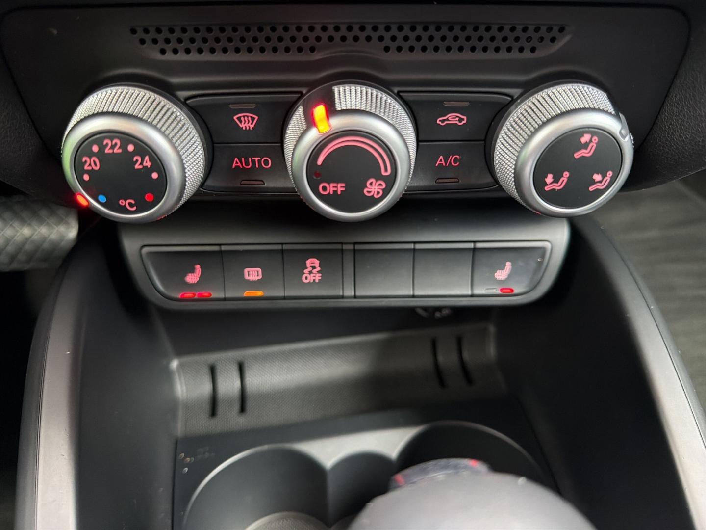 Audi A1 Sportback 1.0 TFSI design Navi Klimaautom SHZ