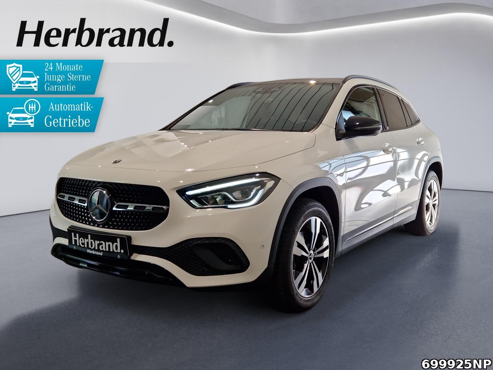 Mercedes-Benz GLA 180 Progressive Night Panorama Ambi