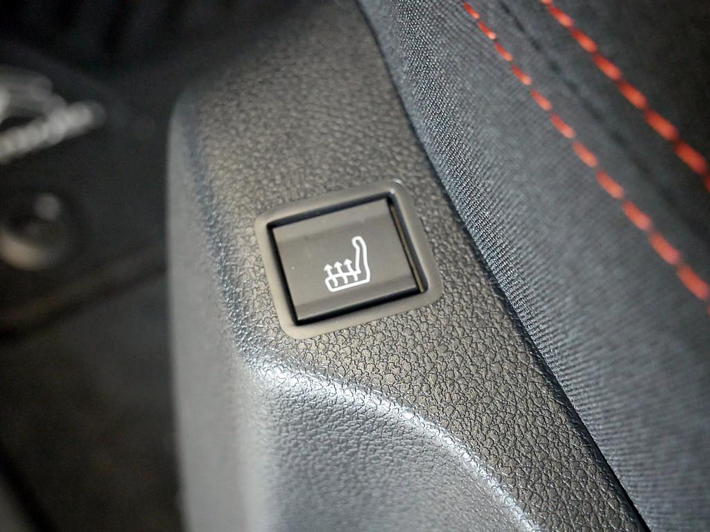 Citroën Berlingo M BlueHDi 130 Max SHZ NAVI AHK LED PANO
