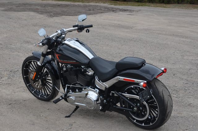 Harley-Davidson FXBR Softail 117  Clean Title New Model 2023