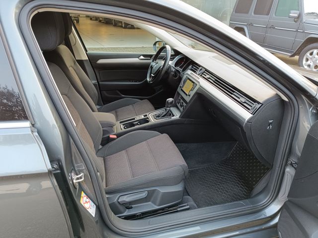 Passat Variant 2.0 TDI*LED*ACC*Navi*Ergo*3-Zonen