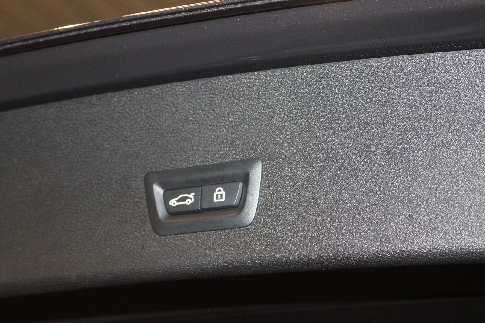 Fahrzeugabbildung BMW X1 xDrive 25 i M Sport Pano*HUD*Kamera*AHK