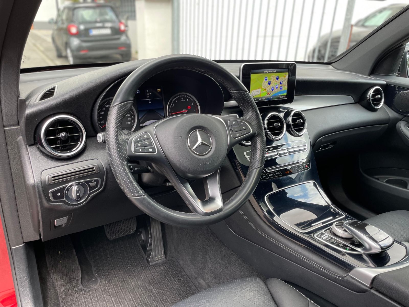 Fahrzeugabbildung Mercedes-Benz GLC 300 Coupe 4-Matic |Leder|Navi|Kamera|20"|AHK