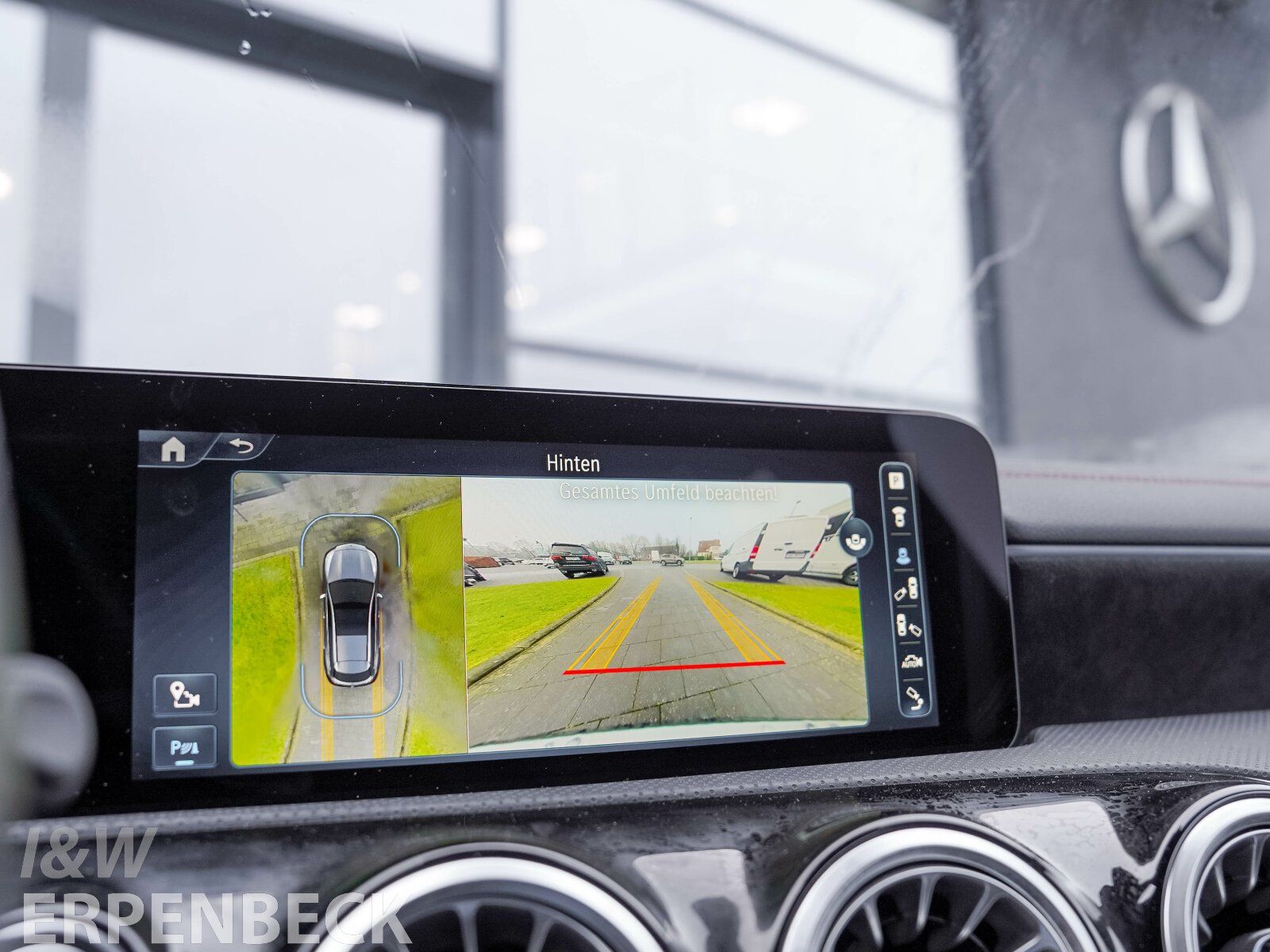Fahrzeugabbildung Mercedes-Benz CLA 200 d SB AMG-Premium Distronic AHK 360° FAP
