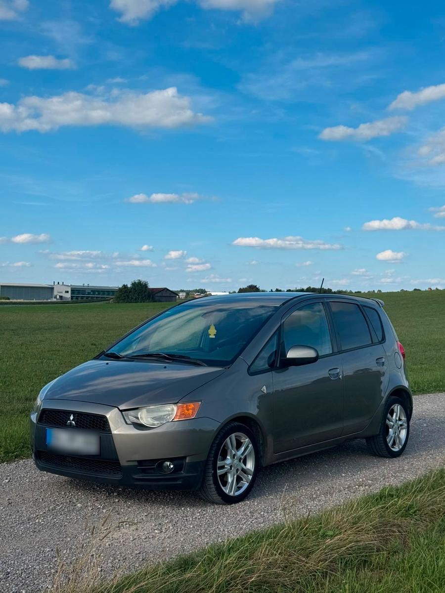 Mitsubishi Colt