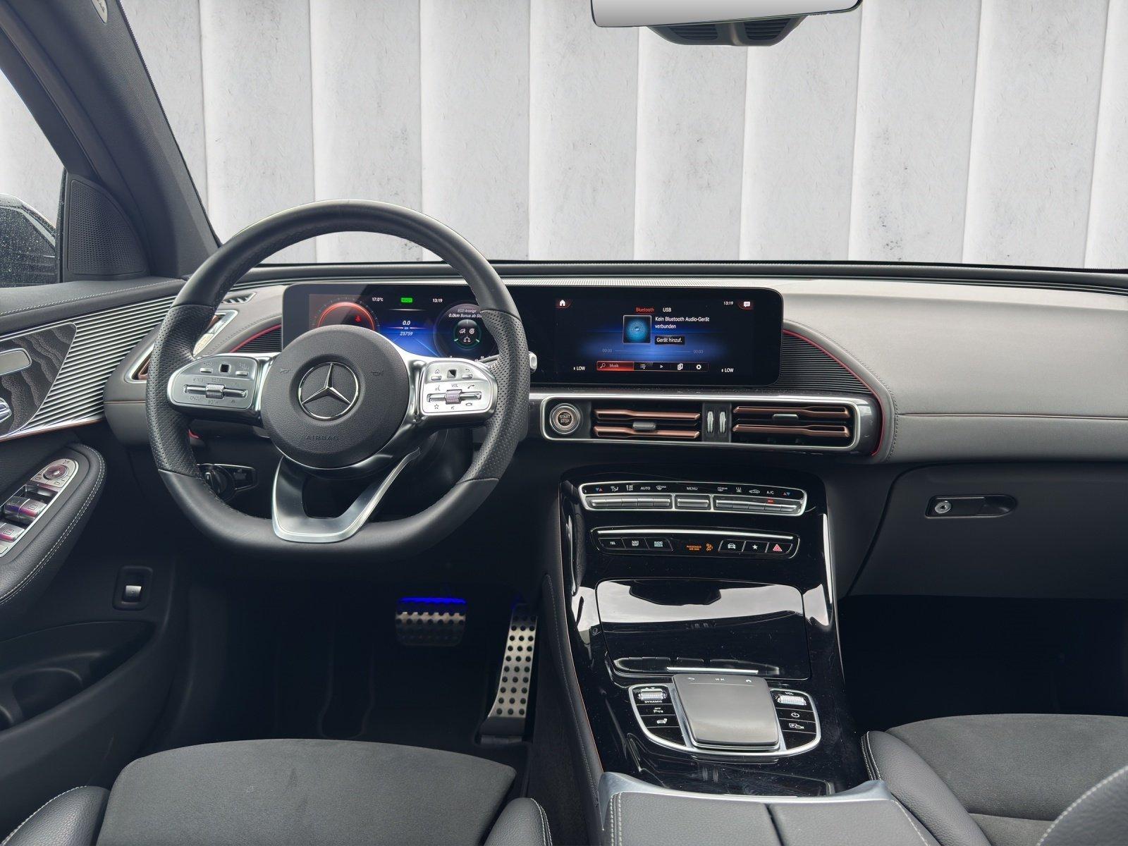 Mercedes-Benz EQC 400 4M AMG Schiebedach MULTIBEAM DISTRONIC