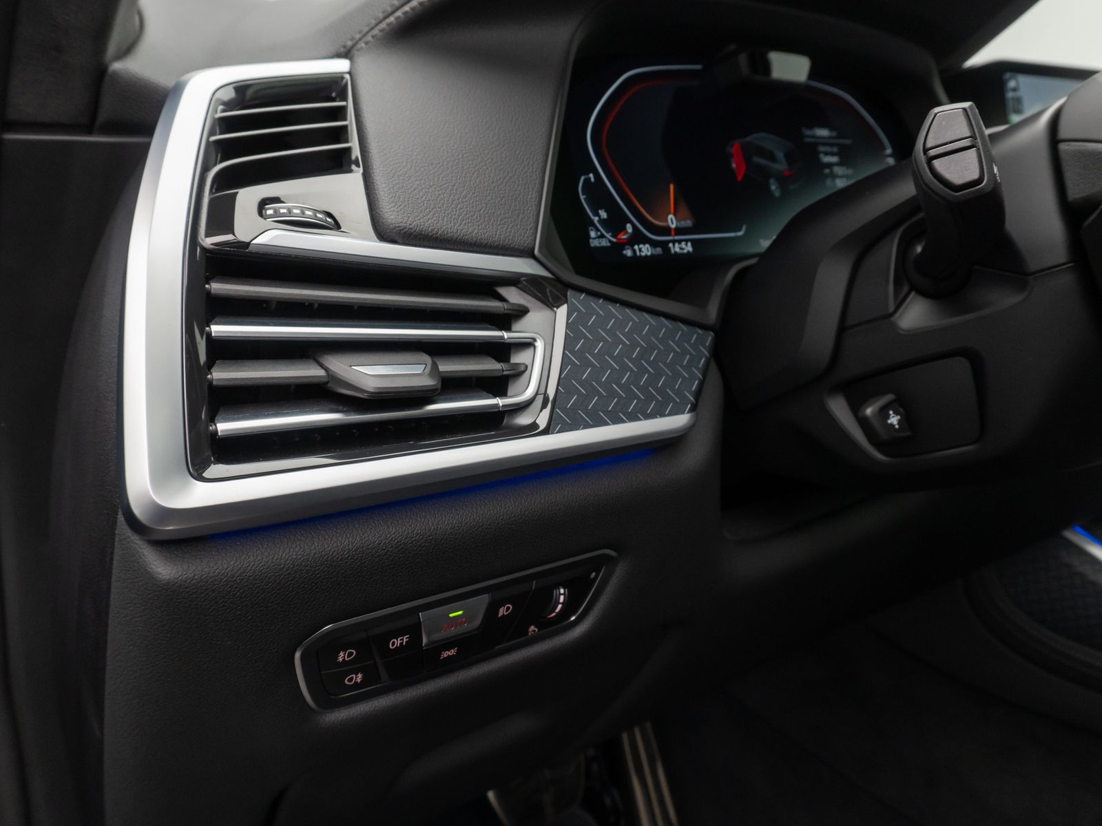 Fahrzeugabbildung BMW X7 xD40d M Sport Panorama 360°Laser HUD SoftCL