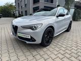Alfa Romeo Stelvio Veloce Q4 Autom.*PANORAMA* - Alfa Romeo in Nürnberg
