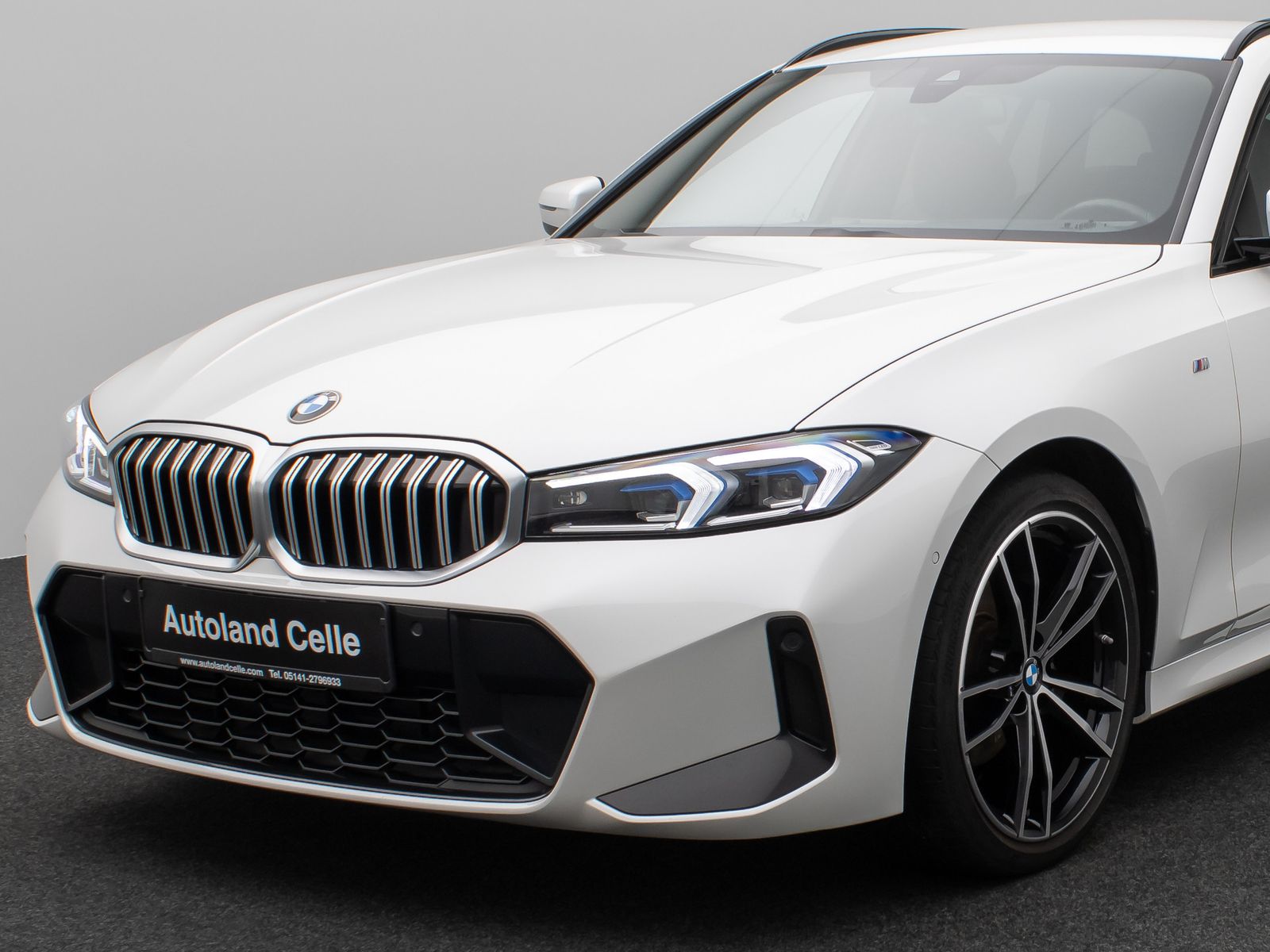 Fahrzeugabbildung BMW 320d  xD M Sport Kamera HUD DAB H/K Alarm 19Zoll