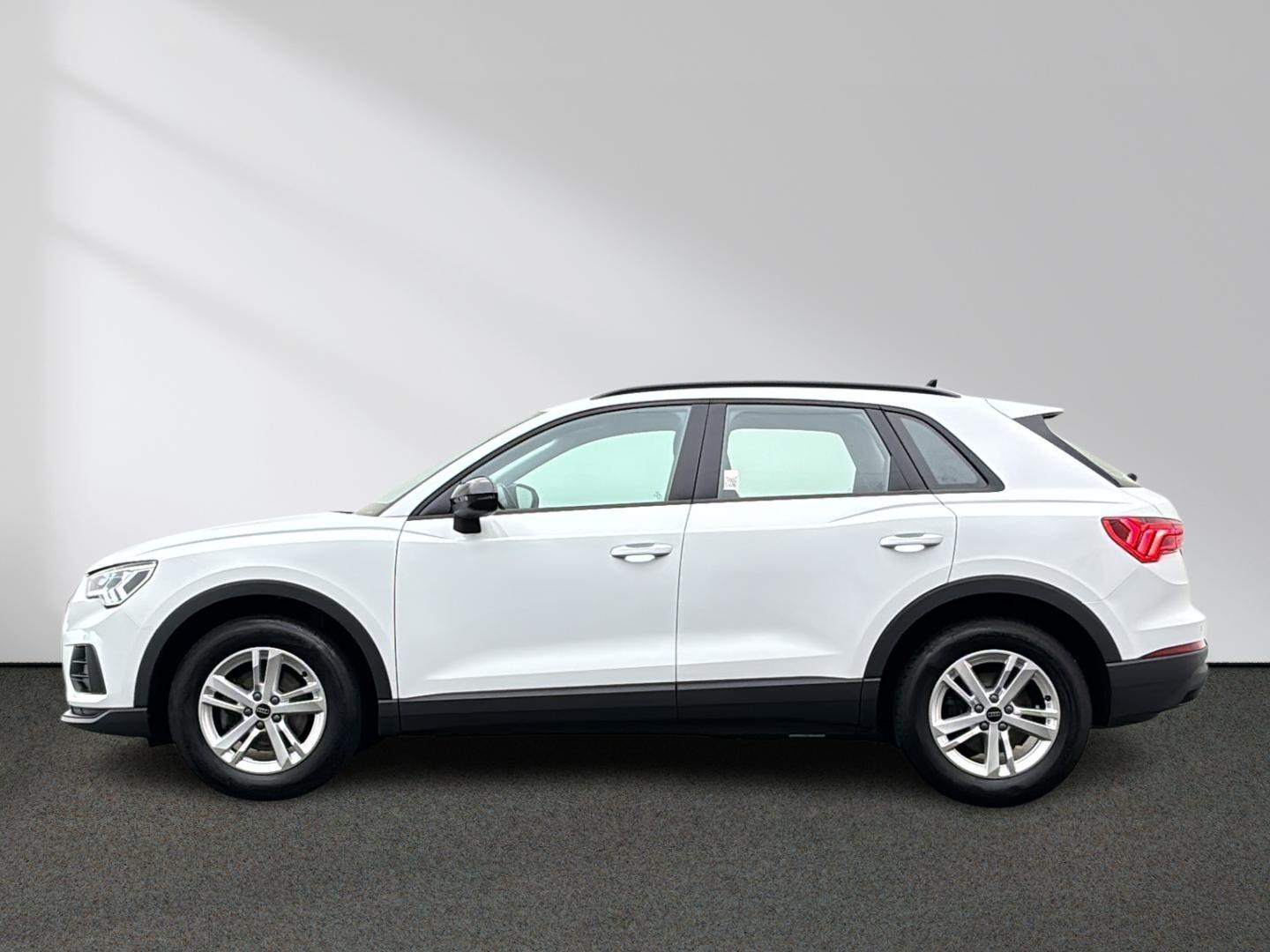 Audi Q3 35TDI LED SONOS AHK Komfort-Paket Navi Sitzh.