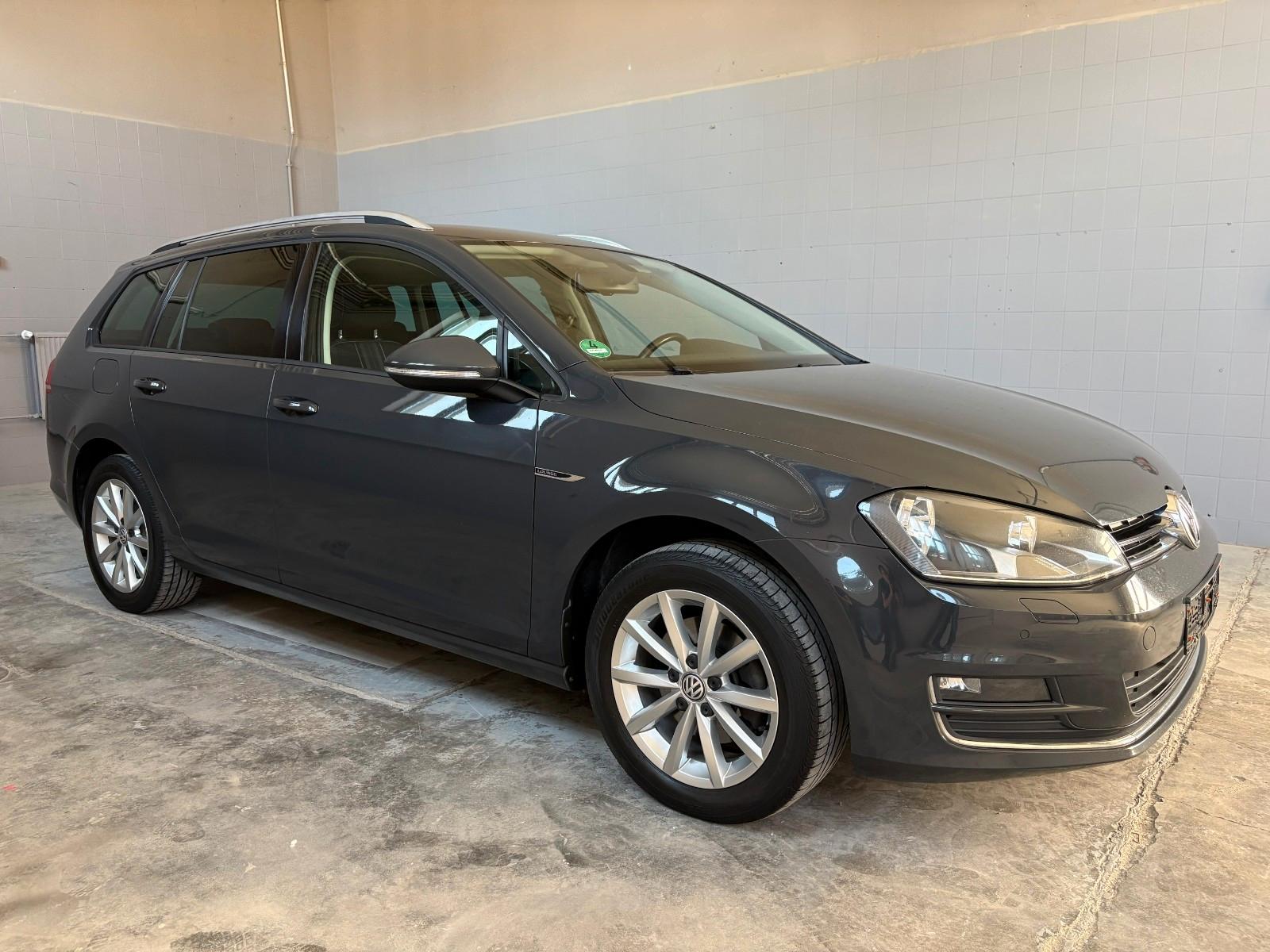 Volkswagen Golf VII Variant Lounge BMT Anhägerkupplung