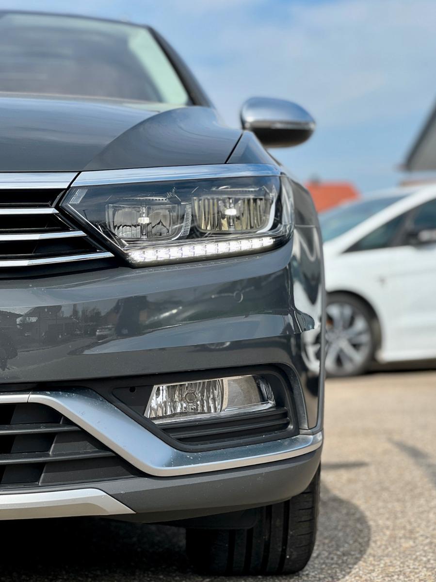 Volkswagen Passat 2.0 TDI BiTurbo DSG 4Mo. Variant Alltrack