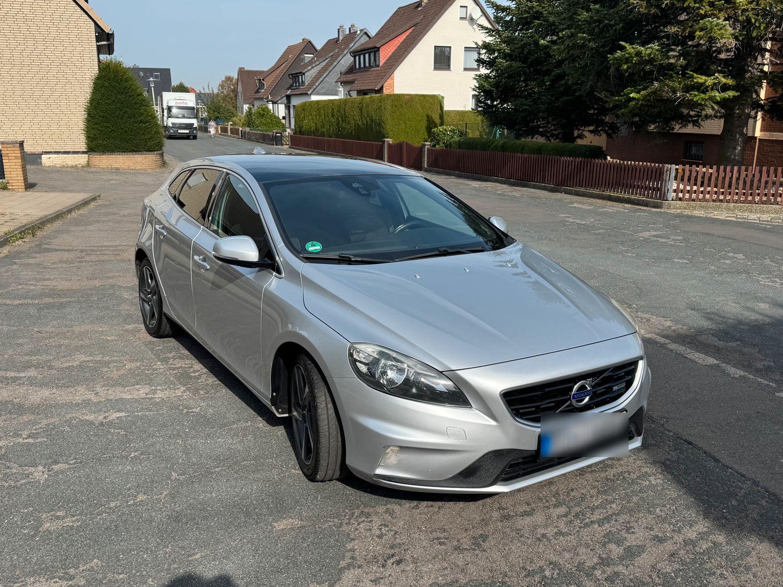 Volvo V40