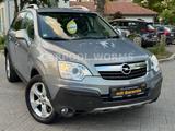 Opel Antara Cosmo 2.4 4x4 ALLRAD+XENON+LEDER+ALU+PDC - Opel Antara mit Benzin-Antrieb