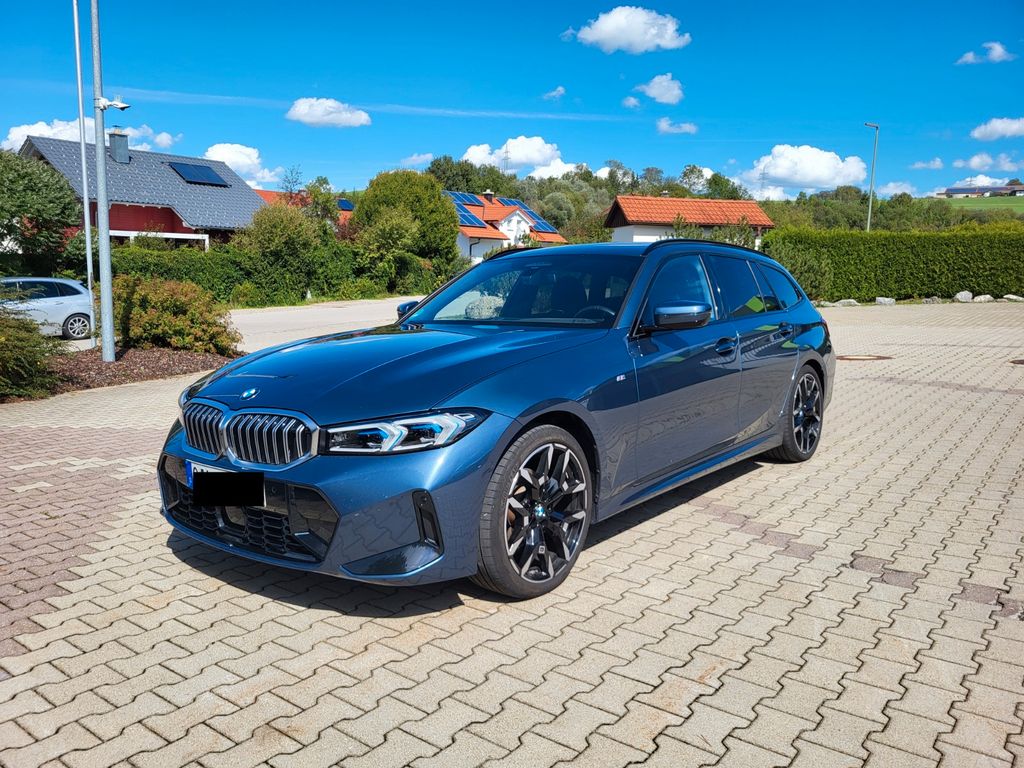 Image of BMW 320