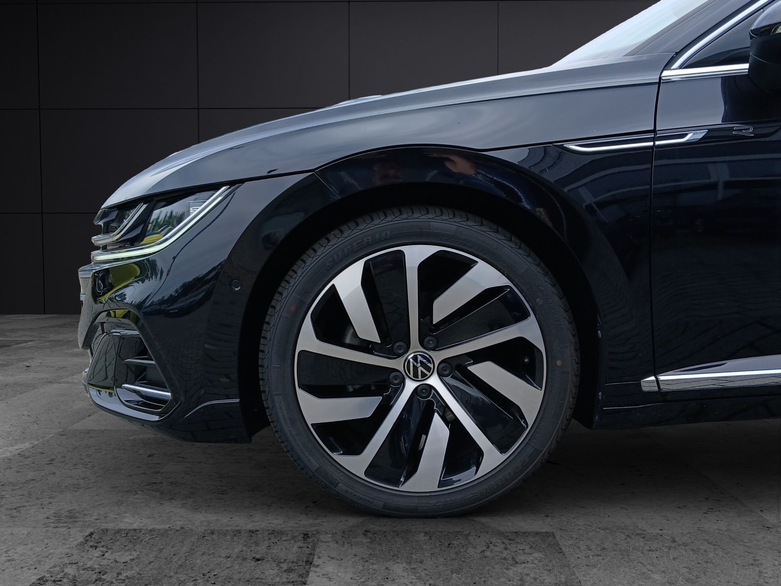 Fahrzeugabbildung Volkswagen Arteon SB TDI R-Line DSG Matrix Navi ACC AHK SHZ