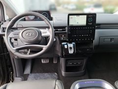 Fahrzeugabbildung Hyundai Staria STARIA Signature 2WD Automatik