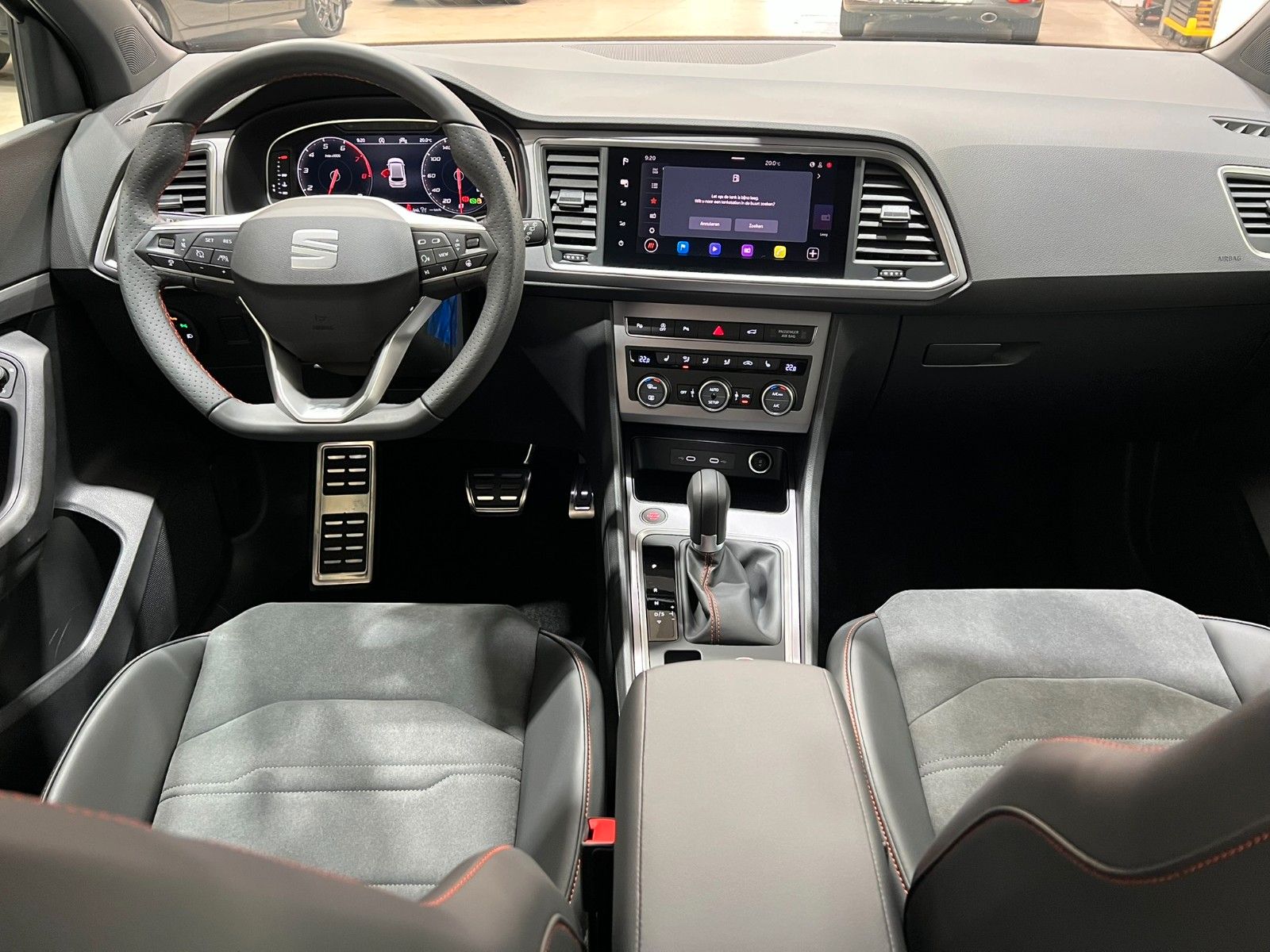 Fahrzeugabbildung SEAT Ateca 1.5 TSI FR DSG