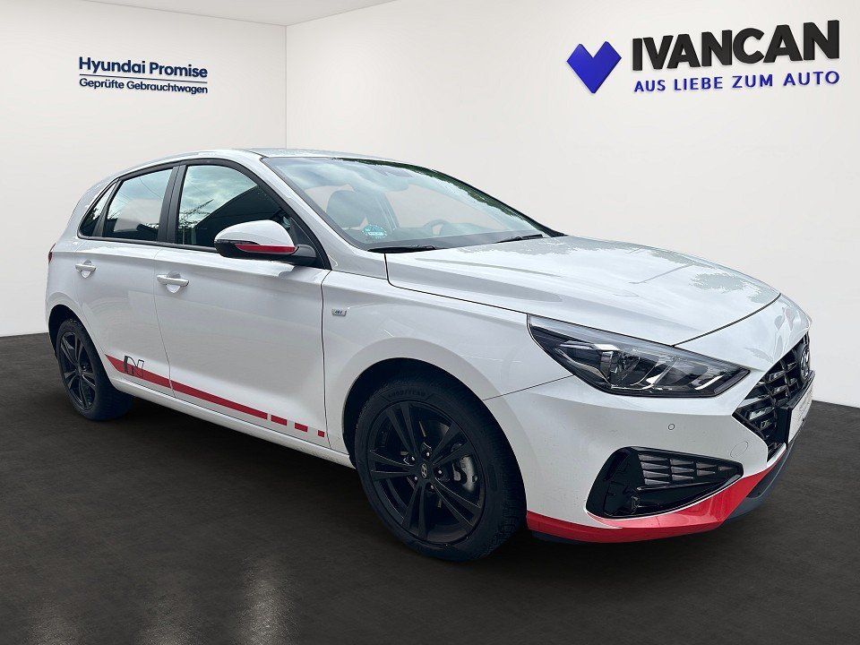 Fahrzeugabbildung Hyundai i30 1.5T 160PS DCT 48V TREND Navi