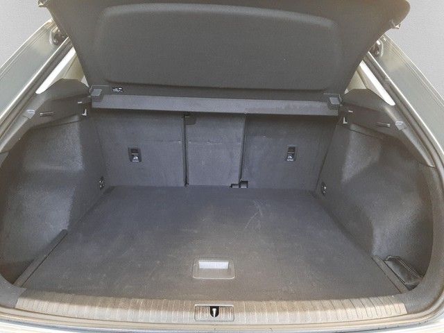 Fahrzeugabbildung Audi Q3 35TFSI S-tronic Kamera elekHeck SitzHz 17"