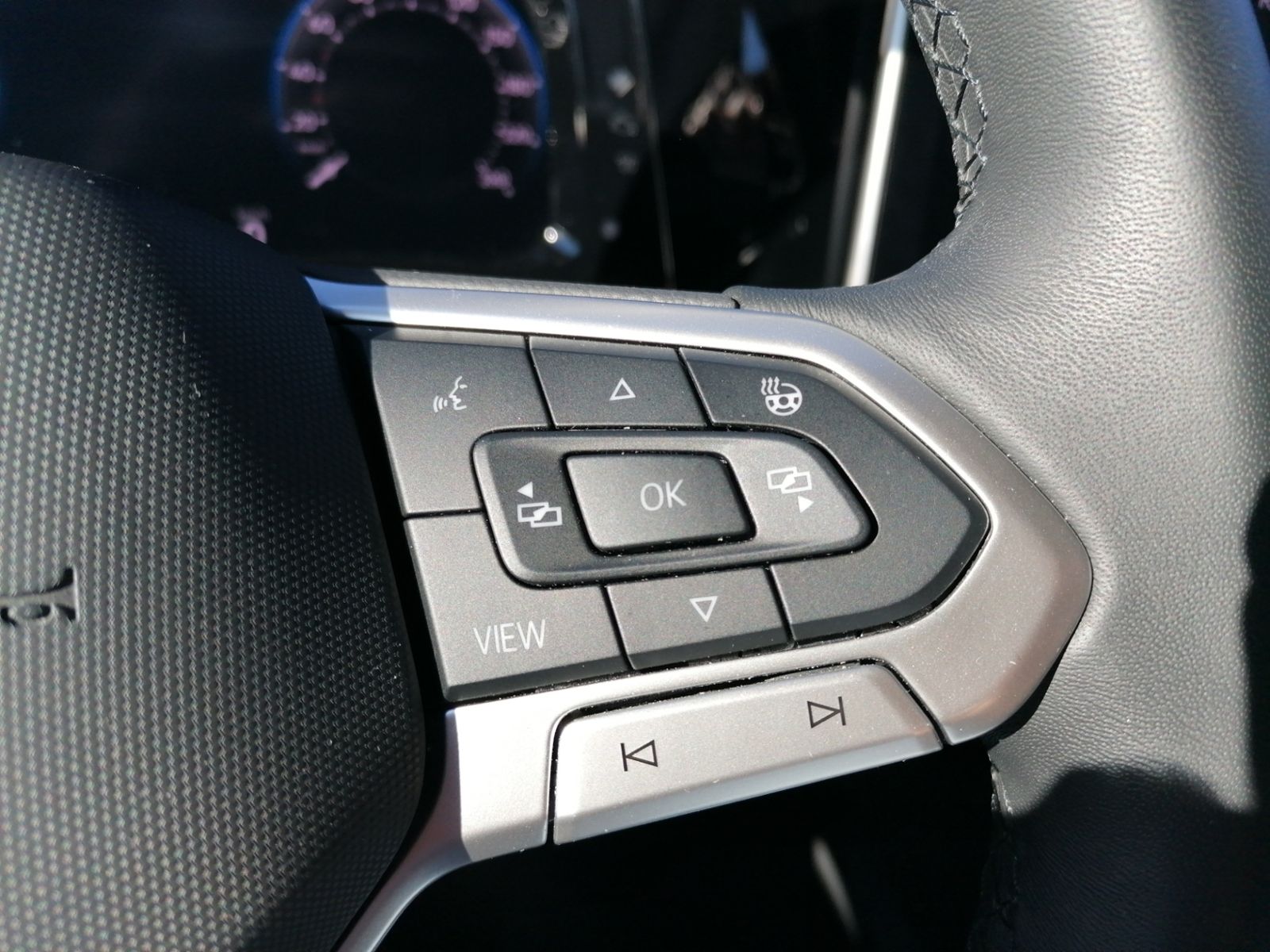 Golf VIII 1.5 TSI Life APP+LED+SHZ