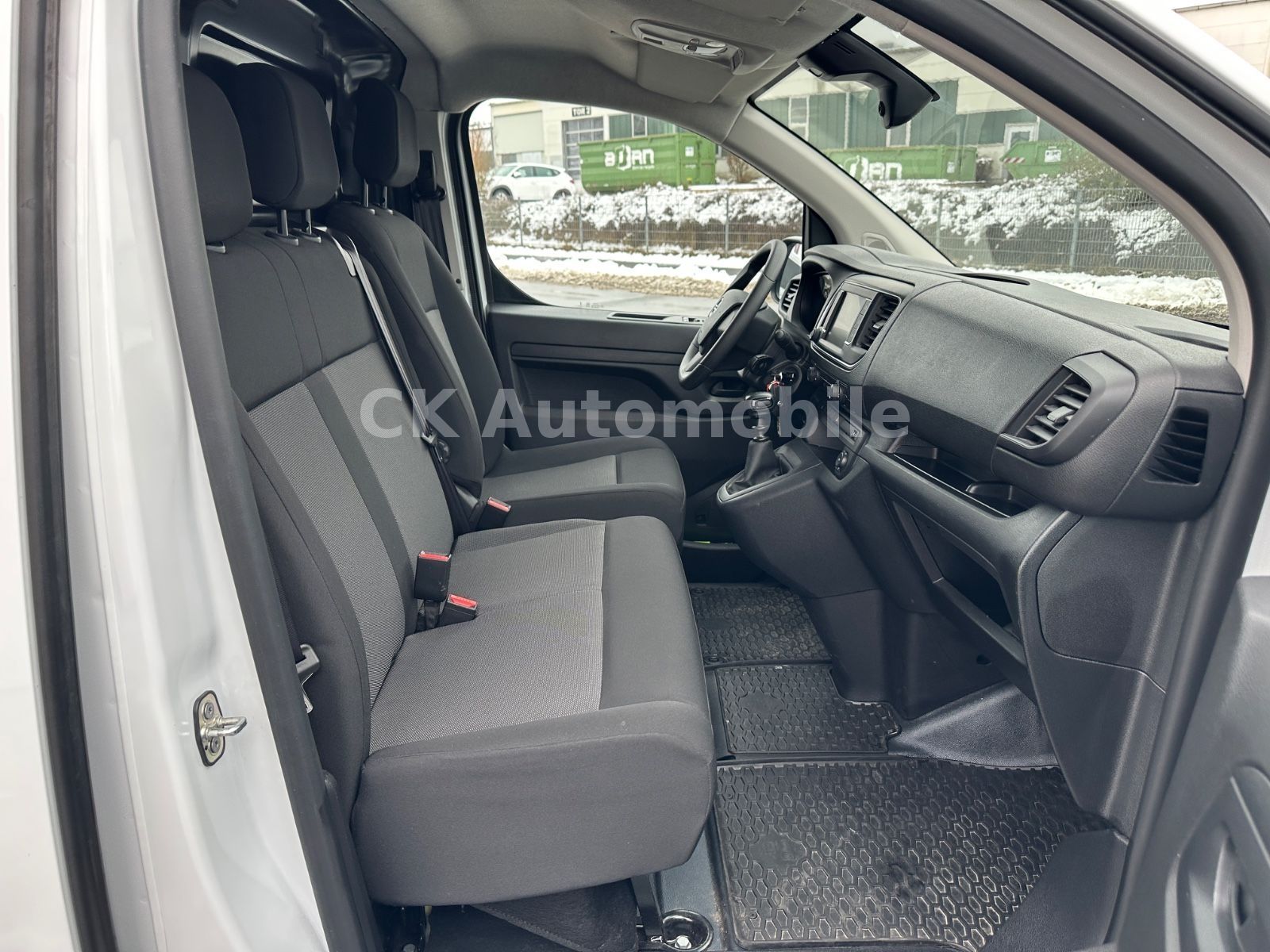 Fahrzeugabbildung Opel Vivaro Kasten 2.0 Diesel EditionL3/Klima/PDC/Kam