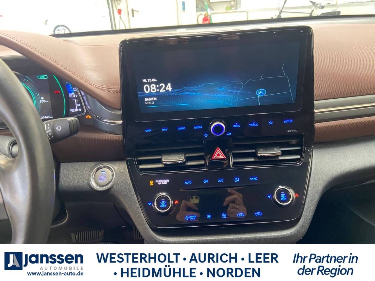 Fahrzeugabbildung Hyundai IONIQ Facelift PLUG IN Hybrid PREMIUM-Paket