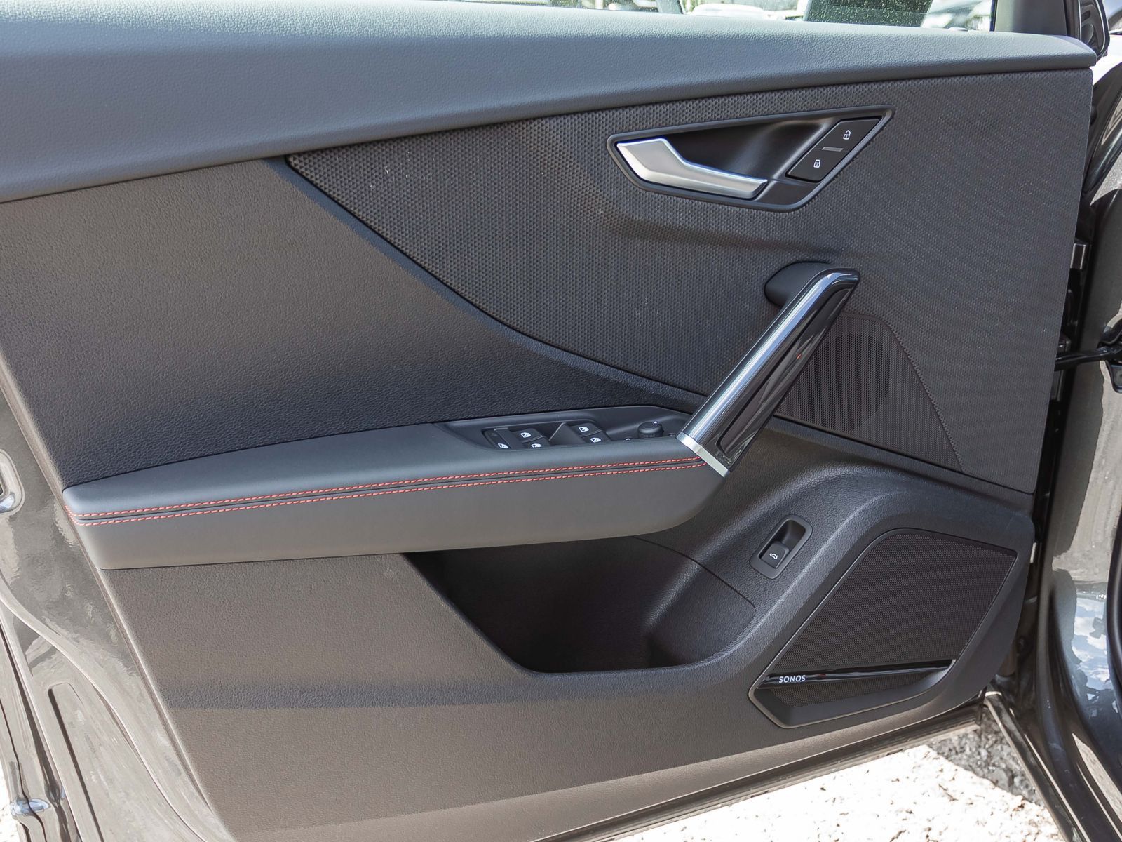 Audi SQ2 - Bild 8