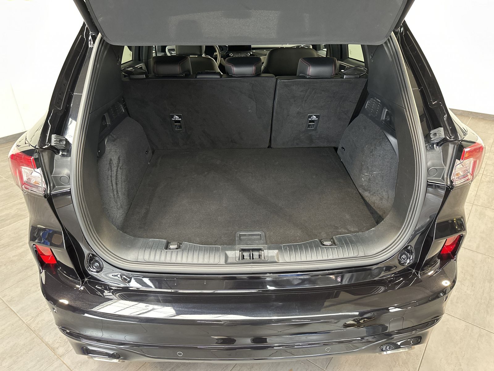 Fahrzeugabbildung Ford Kuga 2.5 Plug-In Hybrid ST-Line X NAV+LED+KAMERA