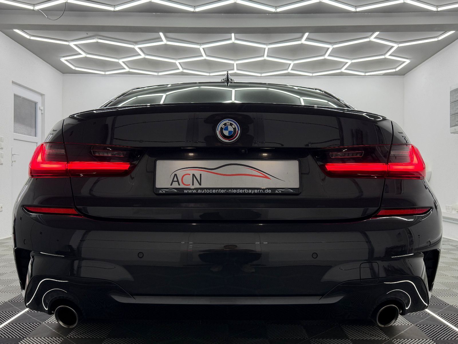 Fahrzeugabbildung BMW 330 d xDrive M SPORT/360*/ACC/HuD/LASER/DE FZG