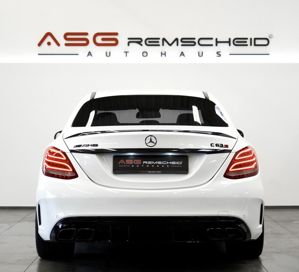 Mercedes Benz C 63 Amg