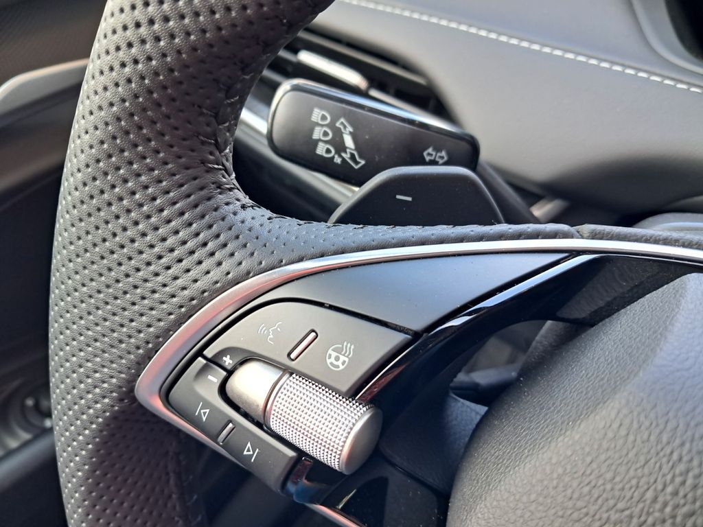 SKODA Elroq 60 Sportline Anhängerk. Kamera LED - Bild 25
