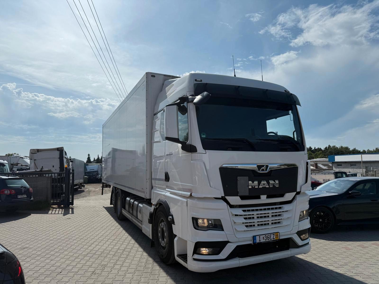 MAN TGX 26.470 // 2022r // Thermoking T800