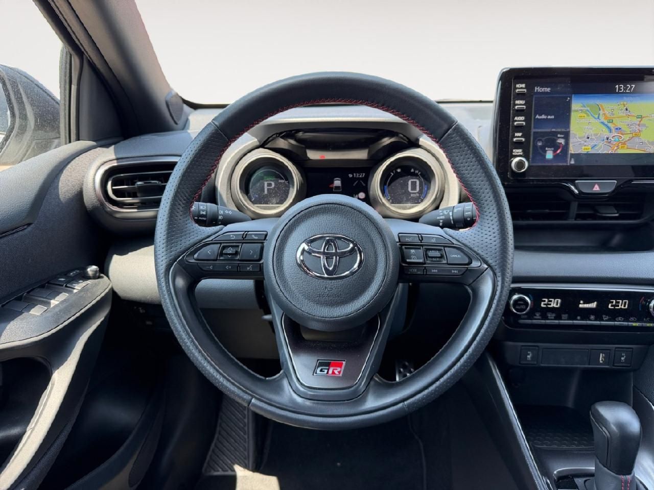 Fahrzeugabbildung Toyota Yaris Hybrid GR Sport