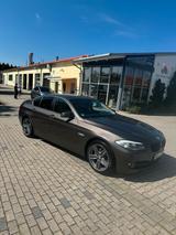BMW Zu verkaufen F10 BMW 520d top Zustand weni... - BMW 520: 520d F10