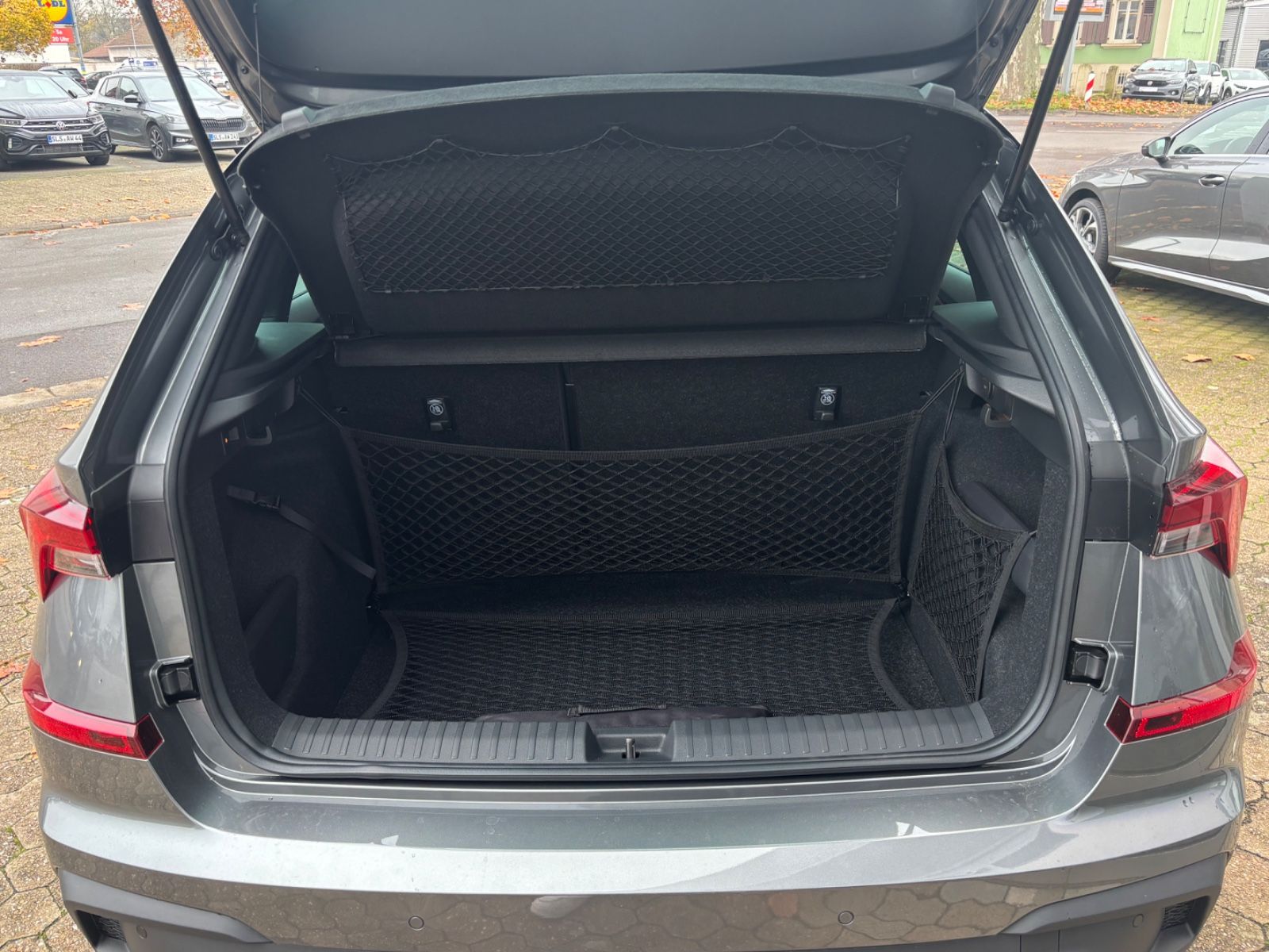 Fahrzeugabbildung SKODA Kamiq Monte Carlo 1.5 DSG KAM SHZ